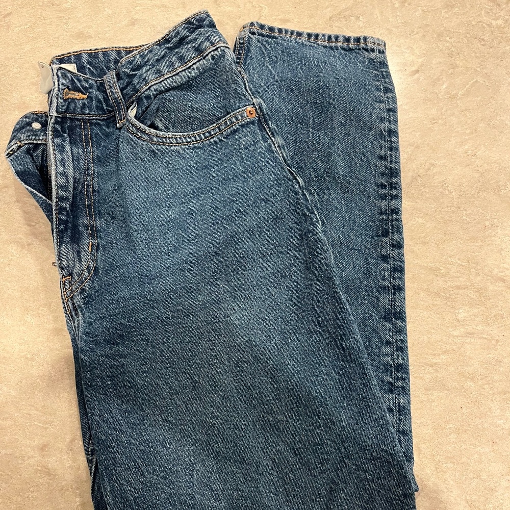 H&M mom Jean